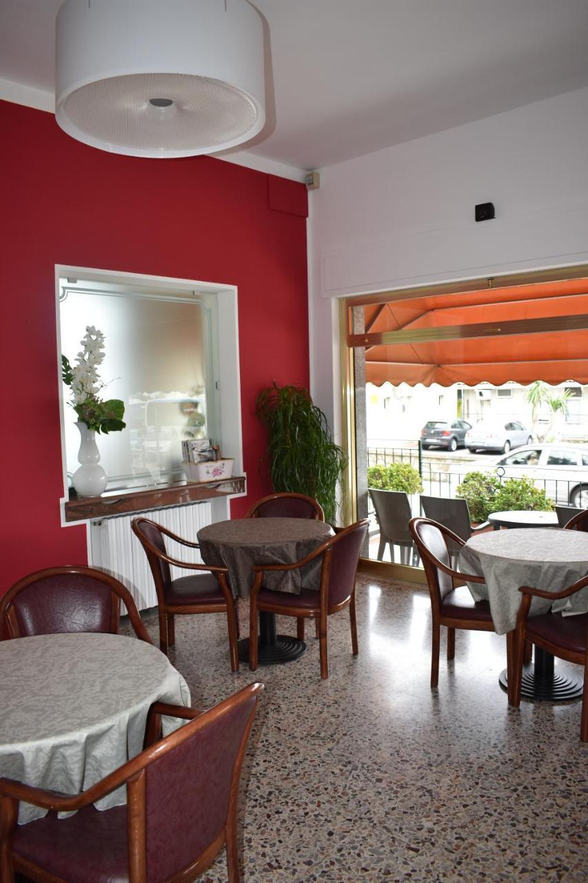 Hotel Garden Andora Exterior photo